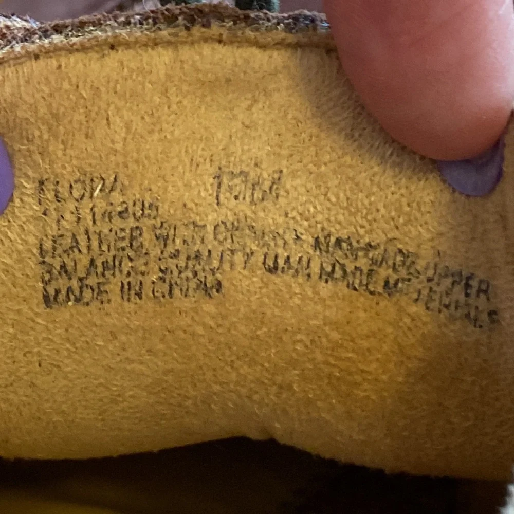 Naturalizer Brown Suede Shoes 10 EUC Lace Up Sneakers